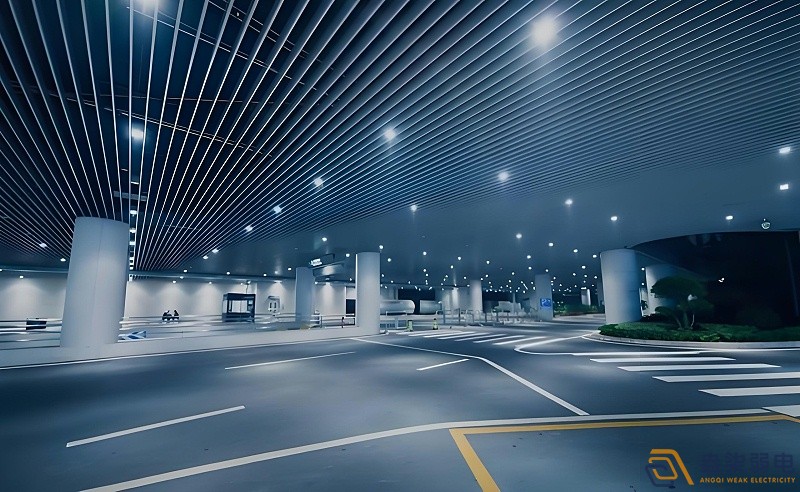 在地下車庫，看燈光如何綠色“智”變？