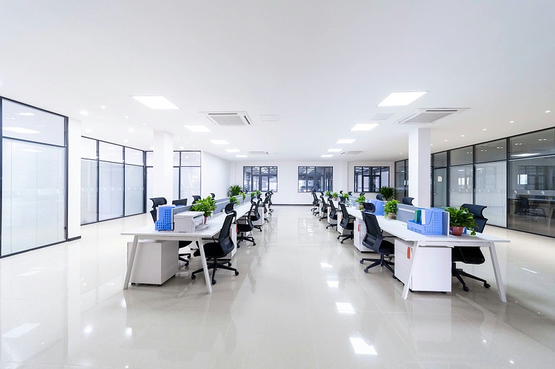 四川零零柒弱電工程公司帶你認(rèn)識(shí)，工廠辦公室場(chǎng)景下需要配備哪些安防設(shè)備？