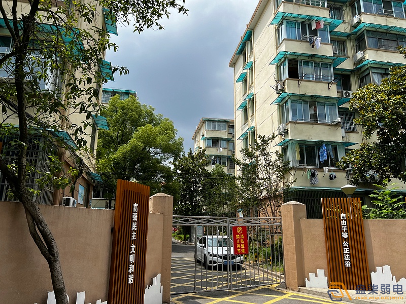 老舊小區(qū)道閘、監(jiān)控設(shè)施改造分享